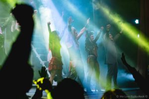 We will rock you